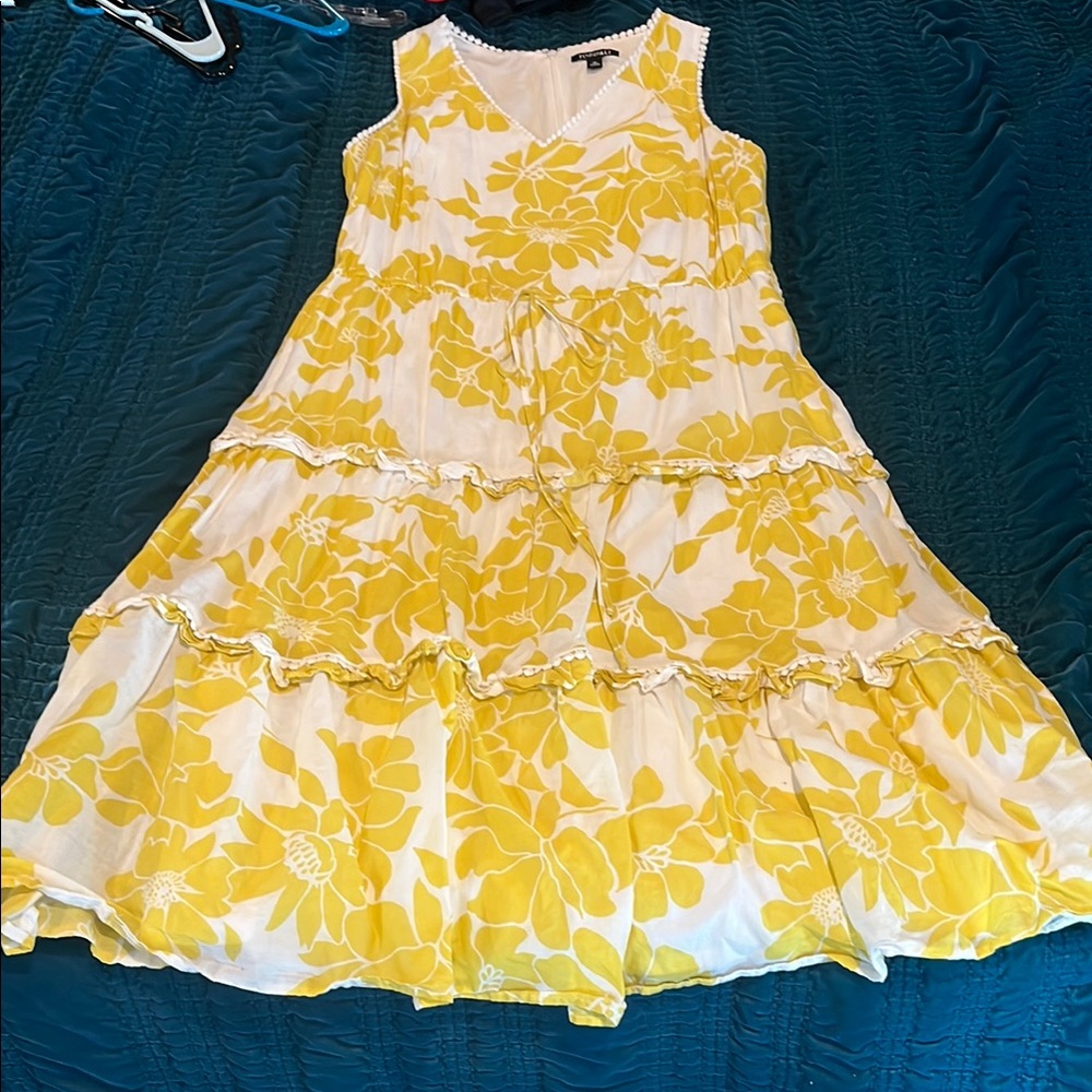 Roz & Ali Floral Dress in Yellow and White